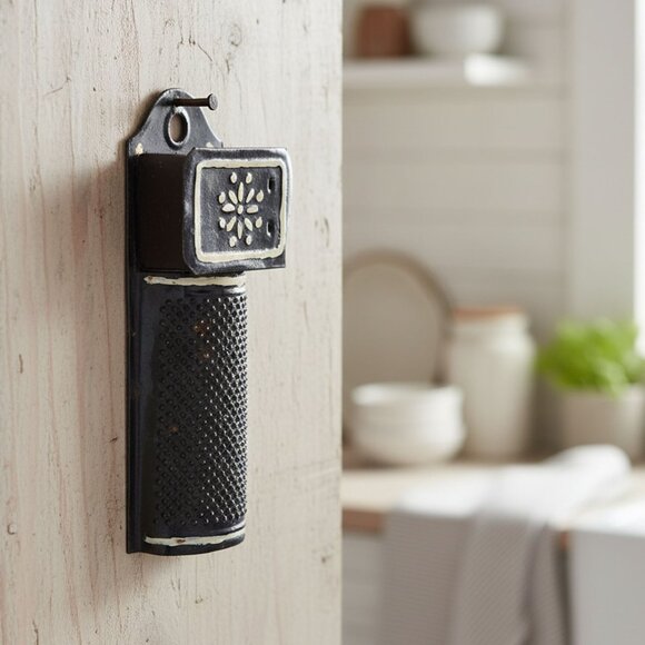 Vintage Metal Nutmeg Grater Wall Mount Spice Grinder Black Farmhouse Kitchen - Picture 1 of 8